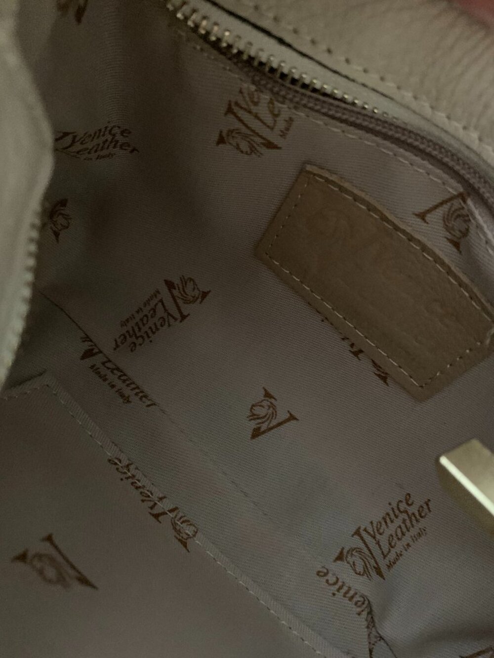 purse - Picture 2 of 6